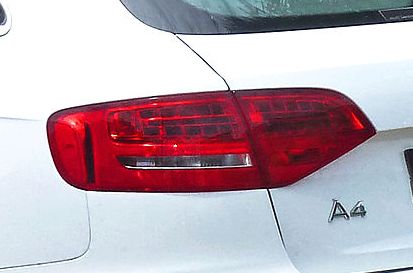 Audi A4 B8 estate prefacelift led